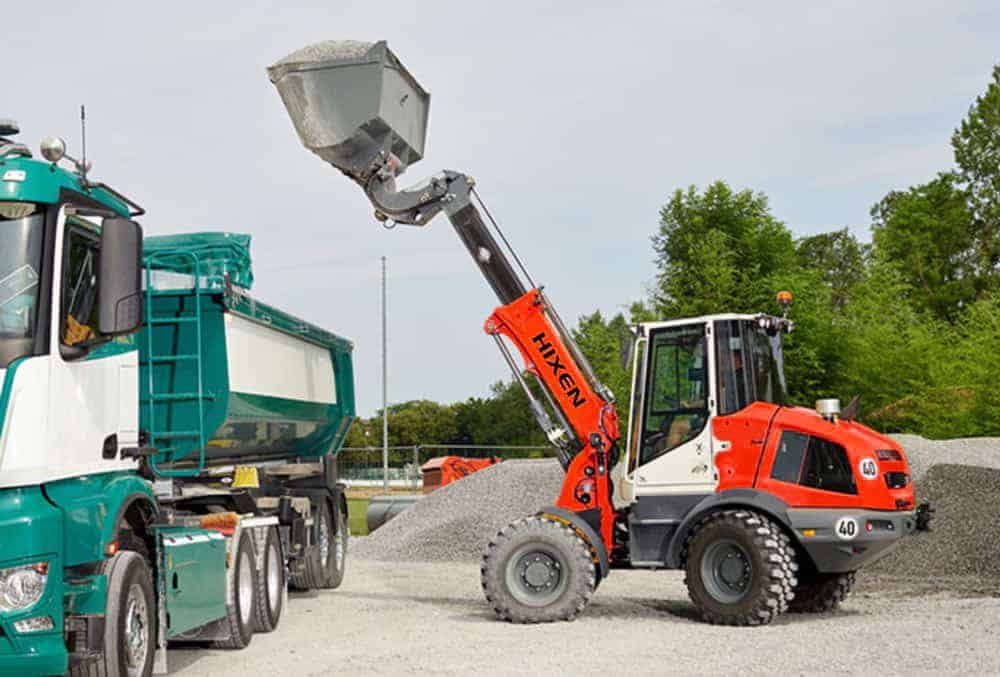 HIXEN-Telescopic-wheel-loader-application